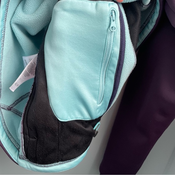 Columbia Omni-Wind Omni-Shield Jacket. Size Medium. - Picture 9 of 9